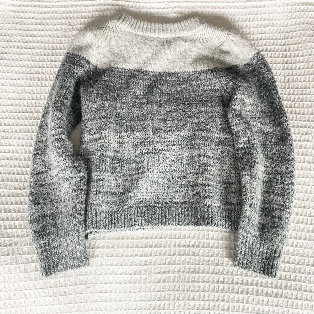 1. state super soft grey puff sleeve sweater size Small